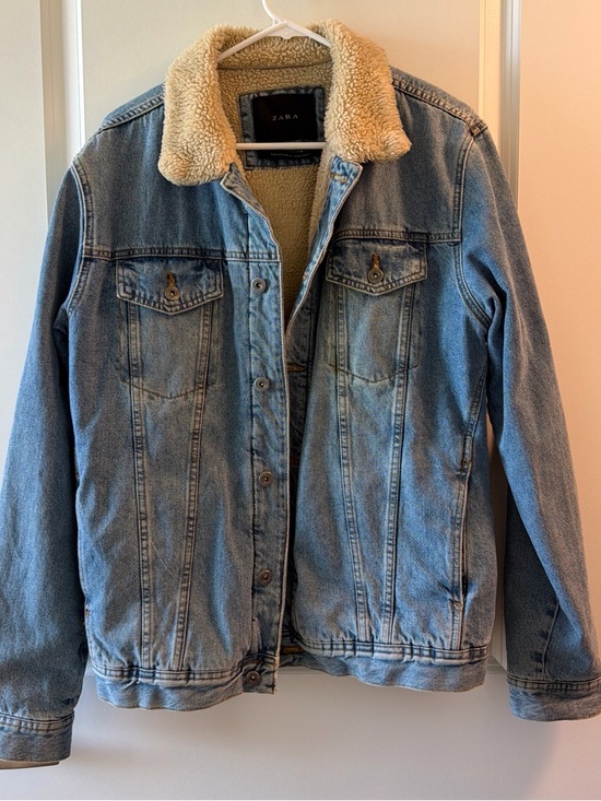 Zara Other - Zara Light Blue Denim Jacket with Cream Sherpa Collar